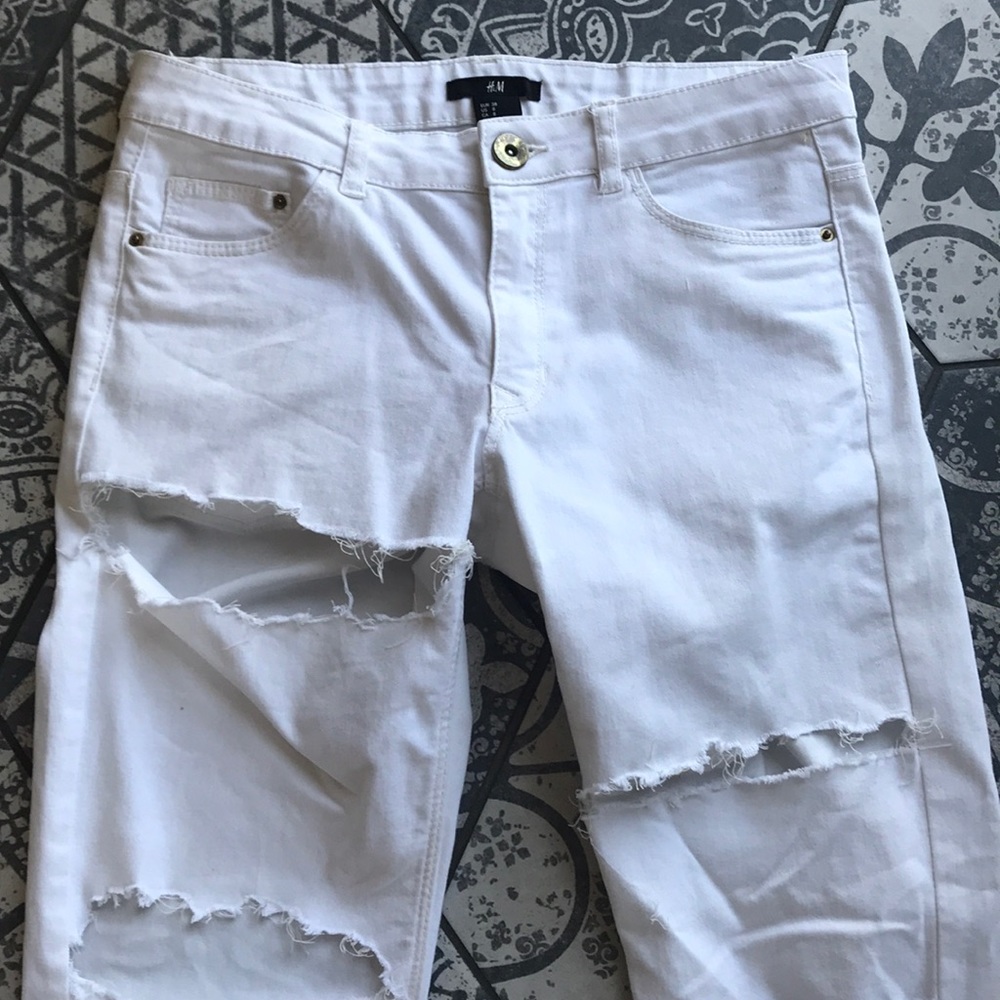 H&M | Ripped Pants | White | 8 - Picture 4 of 7